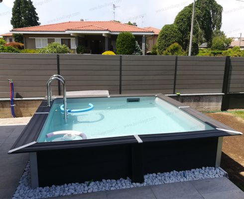 Progetti realizzati 1 - Piscina in legno composito WPC WOOD Connect 3,26 x 3,26 x h.0,96 m